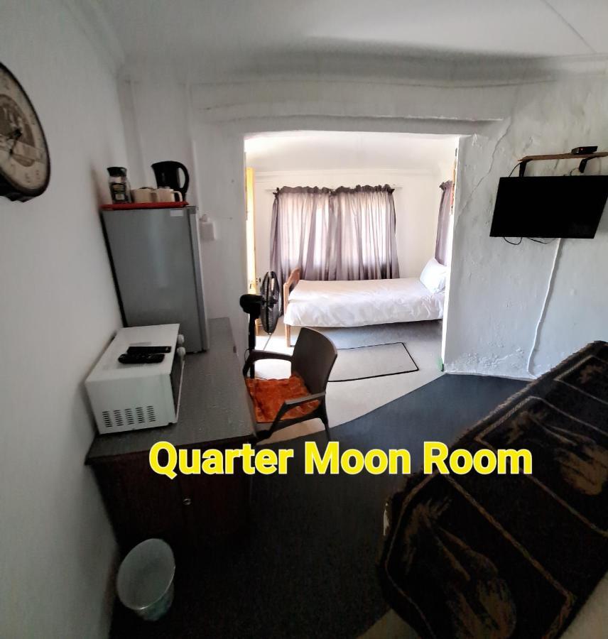 Purple House B&B Smithfield מראה חיצוני תמונה